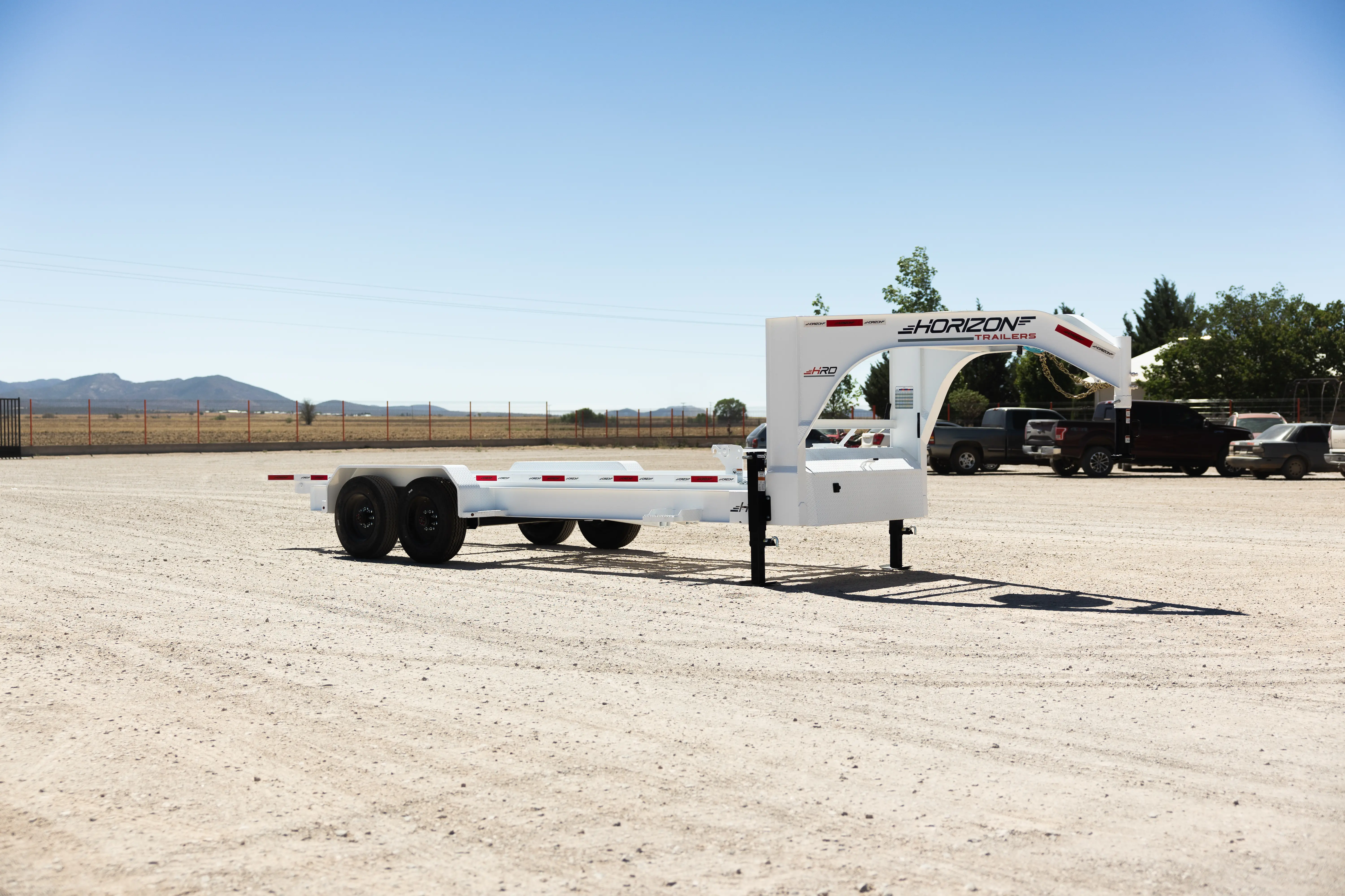 horizon trailers img